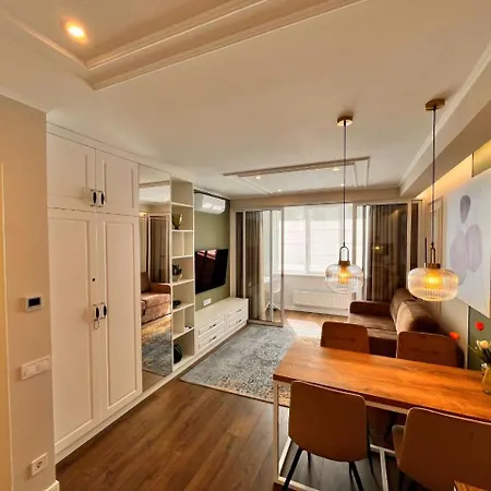 Modern In With Parking Appartement *