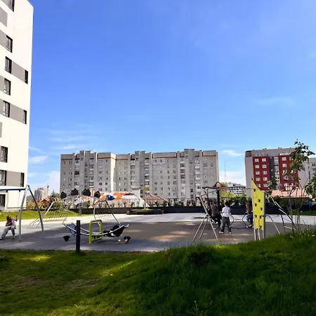 Modern In With Parking *