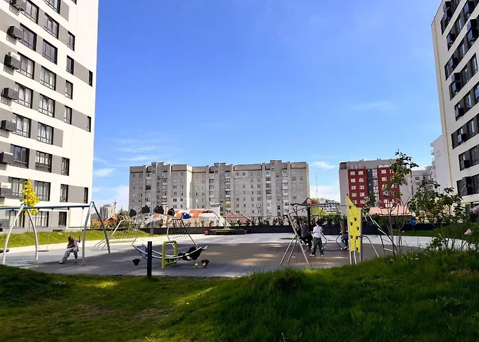 Modern In With Parking *